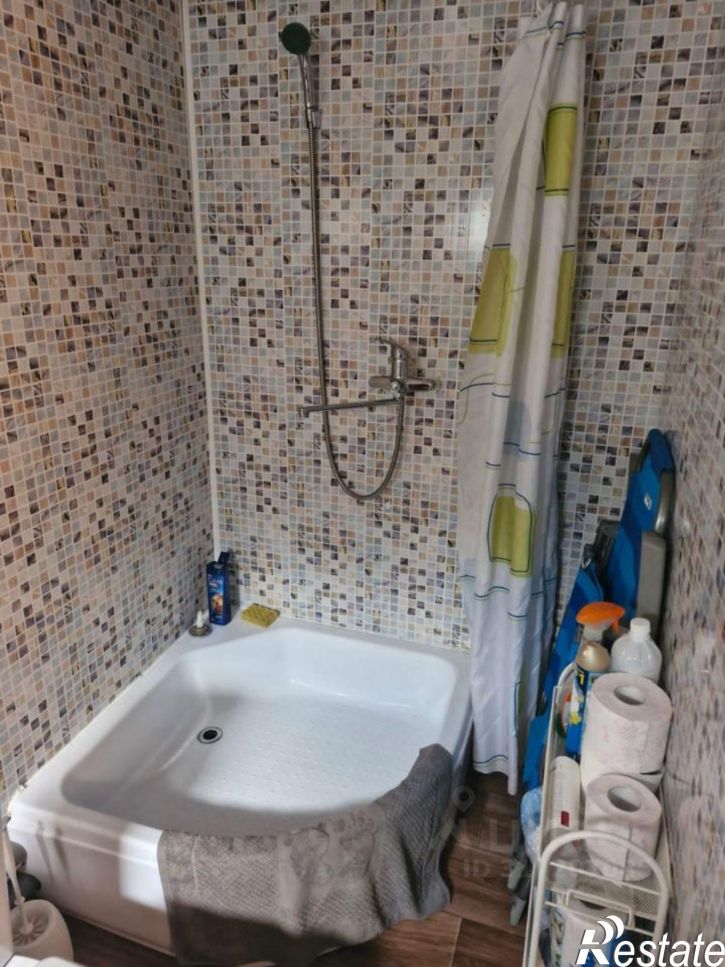 Комната улица Шестакова, 5,  д. 5