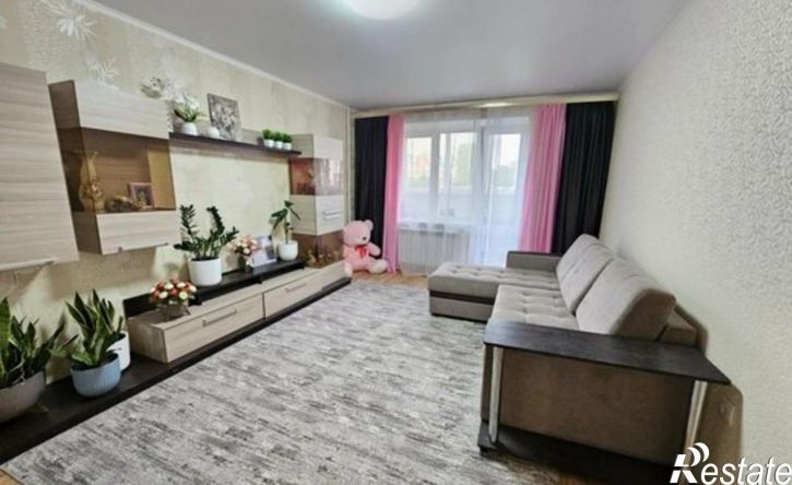 2-комн квартира улица 107-й Бригады, 1,  д. 1