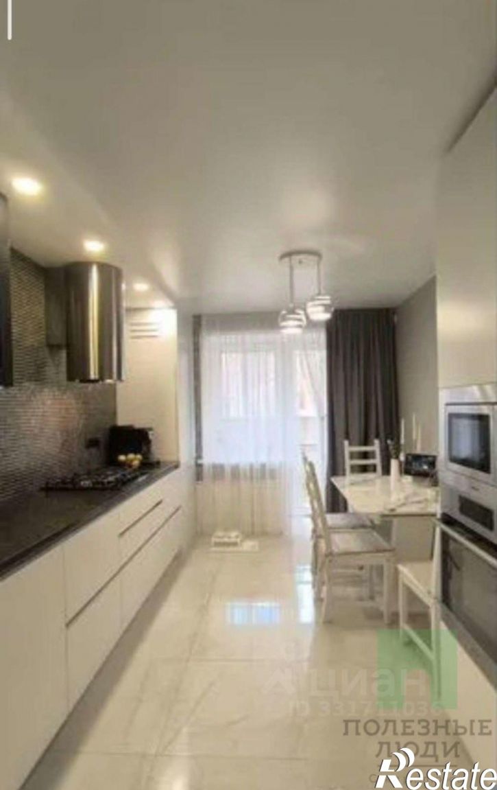 3-комн квартира улица Петрова,дом 31