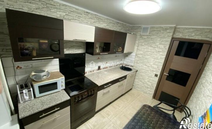 3-комн квартира Йошкар-Ола, улица Петрова, 3